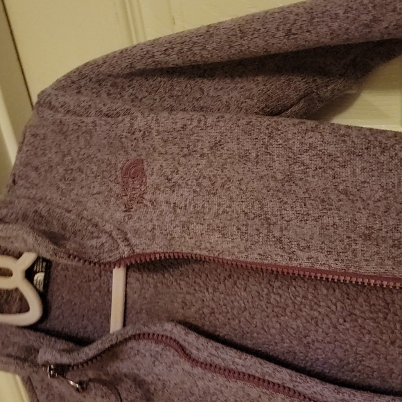Sweater North face very good Condition size 4kid Nothing wrong or any stains - Picture 3 of 6